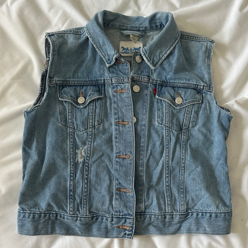 Levi’s cutoff Jean vest
